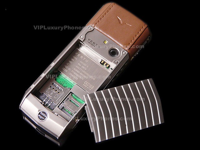 VERTU Ascent Ti unlocked mobile phone