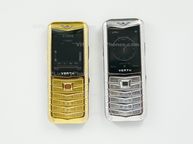 VERTU Ferrari exclusive mobile phone purchase