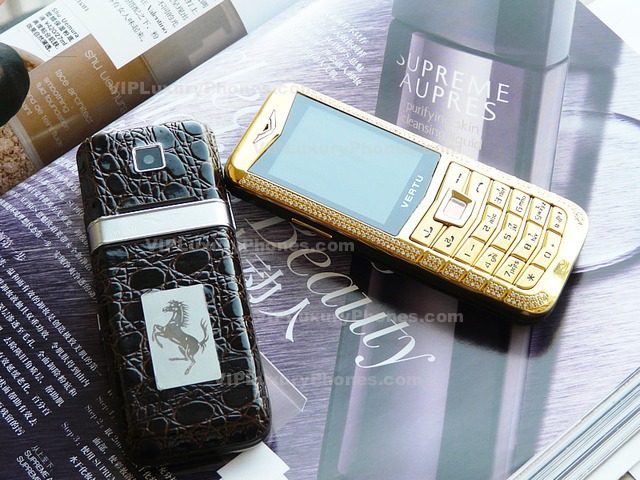 VERTU Ferrari exclusive mobiles purchase